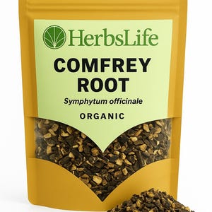 Pode incluir: Uma caneca de cerâmica branca com uma alça preta e o texto "But First, Coffee" em negrito preto. A caneca está sobre um fundo desfocado. A caneca tem aproximadamente 10 cm de altura.