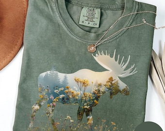 Retro Wildlife Nature T-Shirt, Yellowstone Moose Shirt, Moose Lover Shirt, Moose Gift for Animal Lover, Park Shirt, Wildlife Tee