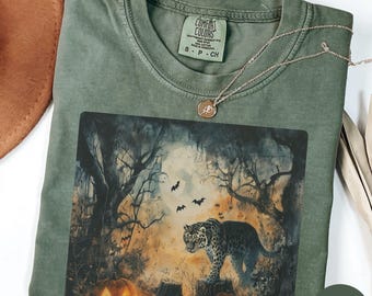 Retro Vintage Halloween Tiger shirt, Spooky Leopard Halloween town, Jack o Lantern Spooky Forest shirt, Wild Cat shirt, Cat Lover Gift