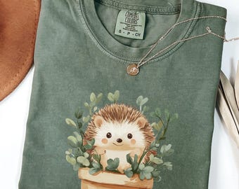 Comfort Colors Hedgehog Shirt, cute Boho Hedgehog Tee, Kawaii Animal t-Shirt, Garden Flower Hedgehog Graphic, Gift for Hedgehog Mom