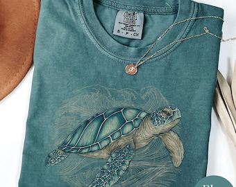 Sea Turtle Graphic Tshirt, Ocean Sealife shirt, Vintage Beach Turtle shirt