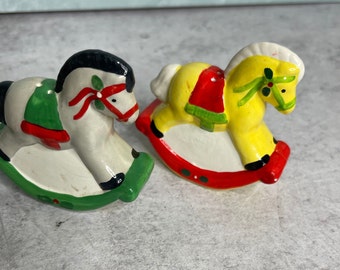 Vintage J.S.Y.N set christmas horse salt & pepper shakers Thailand ceramic 2.5"