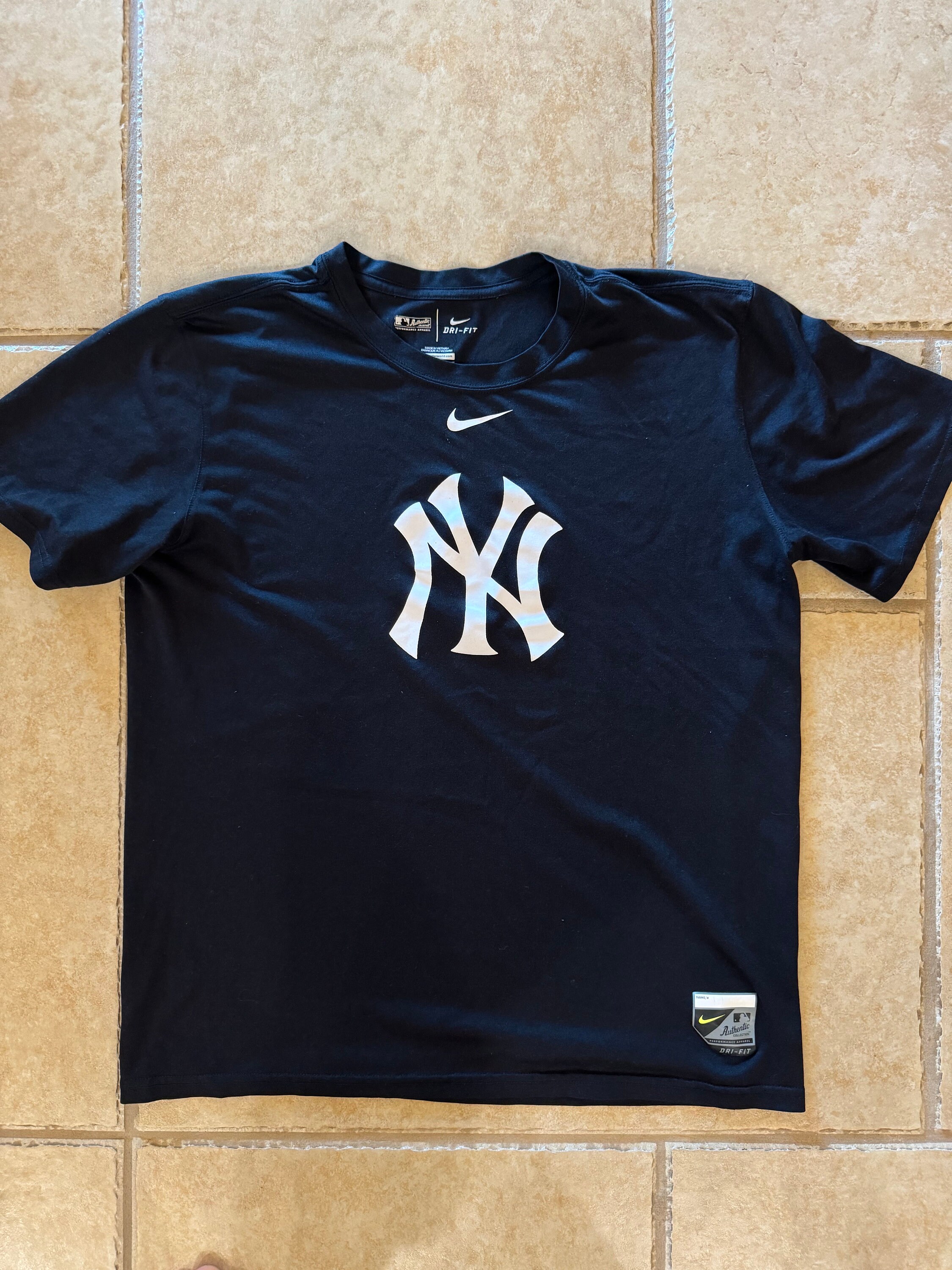 yankees dri fit long sleeve