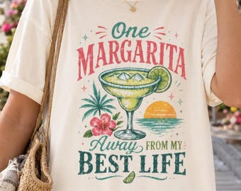 Koszulka „O jedną margaritę od mojego najlepszego życia” w kolorach komfortu, zabawna koszulka z margaritą, retro koszulka z tropikalnym koktajlem, koszulka z motywem letnich wakacji