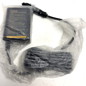 VINTRAGE Canon Camcorder Car Battery Adaptor CB-E1 for Canovision 8mm VM-E1 N