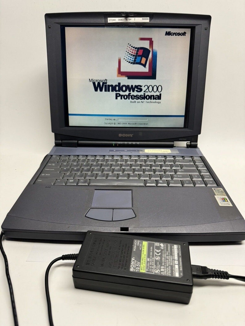 Sony VAIO Gris Pour Pièces - Ordinateur Portable Vintage