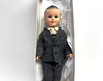 VINTAGE 1950&#39;S VOGUE Jeff Doll in ORIG. Outfit 10” Eyes Open/Close