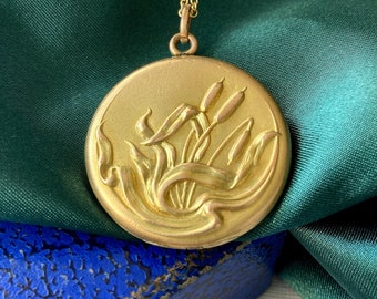 Antique Art Nouveau Victorian Cattail Bulrush Gold Filled Locket Pendant Necklace - Read Description