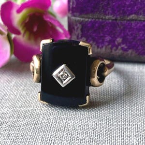 Antique Vintage 10K Retro Deco Diamond Onyx Gold Ring - Scroll Design Statement Shoulders