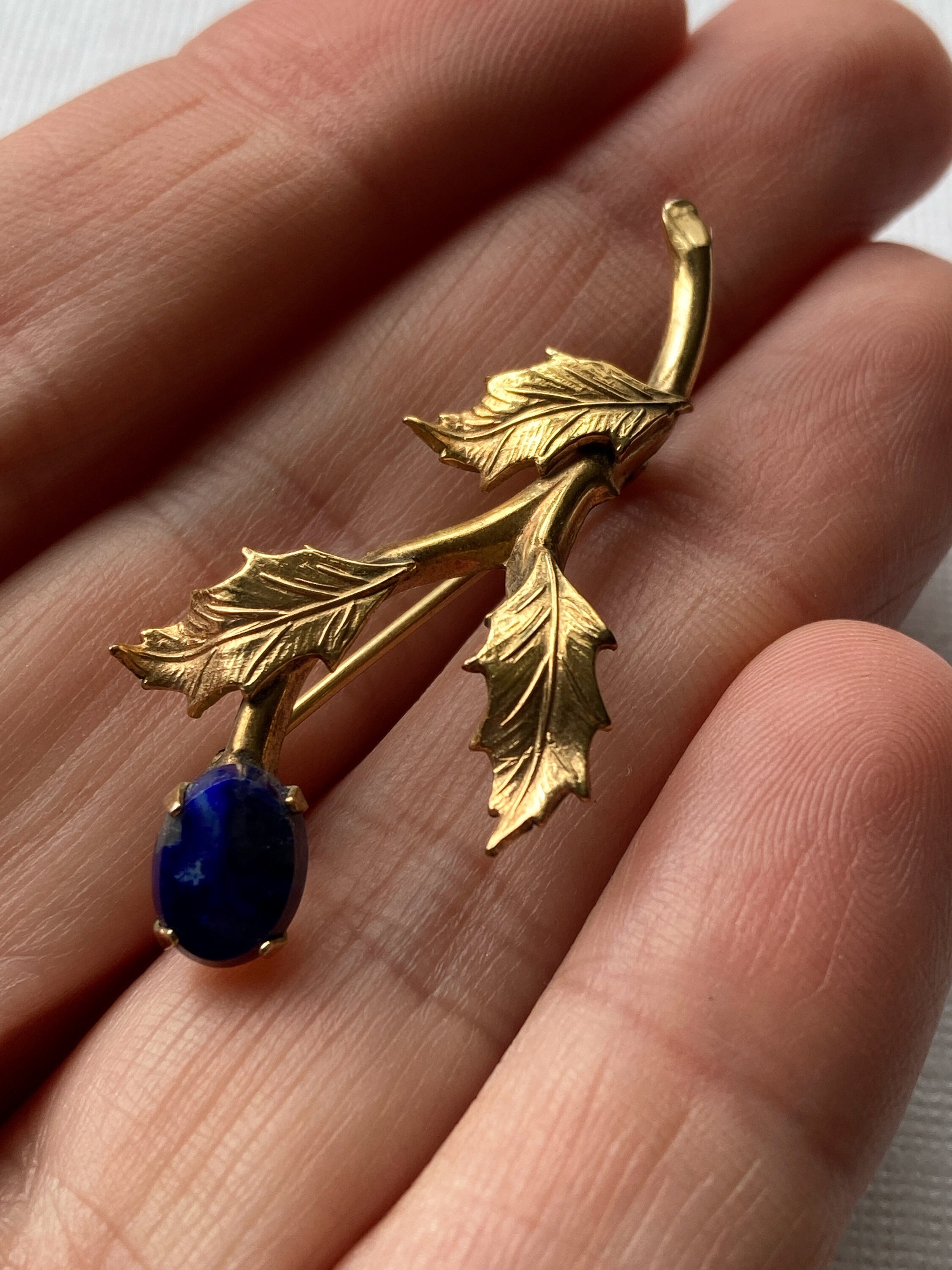 Broche Vintage Métal Doré – Fleur Avec Faux Lapis-lazuli
