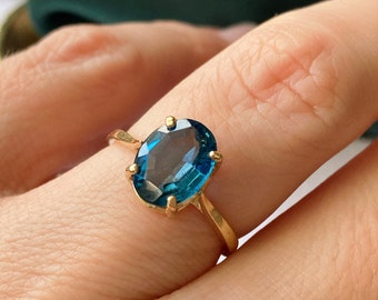 Vintage London Blue Topaz Solitaire 10K Gold Ring - Read Description for Item Details