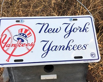 New York Yankees MLB License Plate Birdhouse Grey Fully Functional