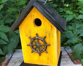 Rustic Primitive Birdhouse Metal Ships Wheel Outdoor Bird House
