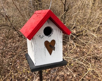 Hanging Wooden White and Red Birdhouse Wren Chickadee Small Songbirds Rusty Heart Handmade Birdhouse