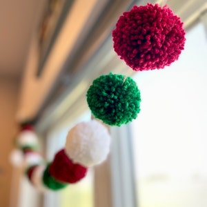 Christmas Pom Pom Garland, Holiday Room Decor, Christmas Garland, Pom Pom Wall Decor