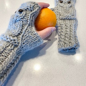 Owl Fingerless Gloves Mittens Merino Wool Silver Gray image 2