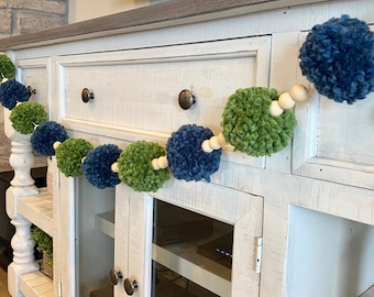 Farmhouse Pom Pom Garland, Chunky Yarn with Wooden Beads