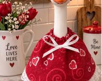 Desk goose clothes Valentine dress in hearts and swirls on red. Outfit fits 7" geese