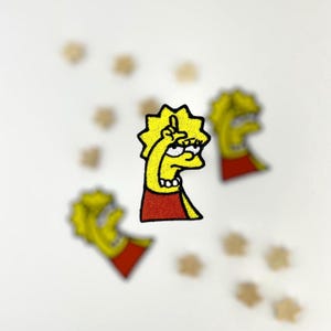 Lisa Simpson geborduurde patch, opstrijkbare meme-patch 6,5 x 4,6 cm, grappige verliezer handteken patch, naai cartoon patch, cadeau voor memeliefhebbers