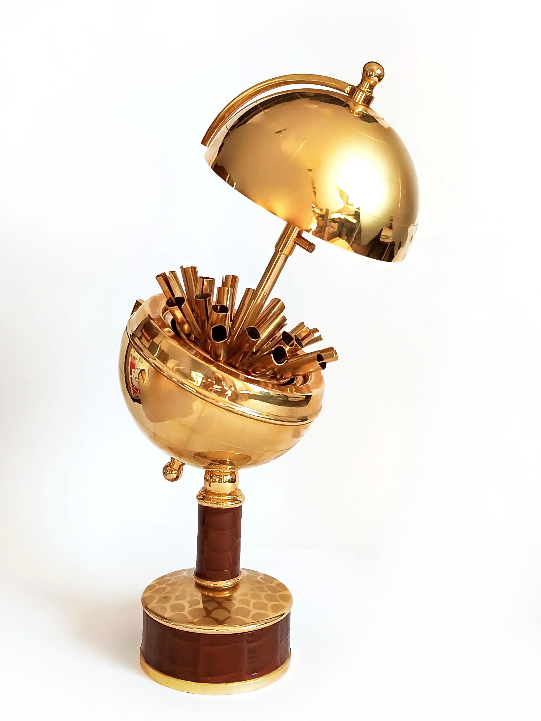 Collectible Smoking Set Globe Shaped Musical Cigarette Dispenser