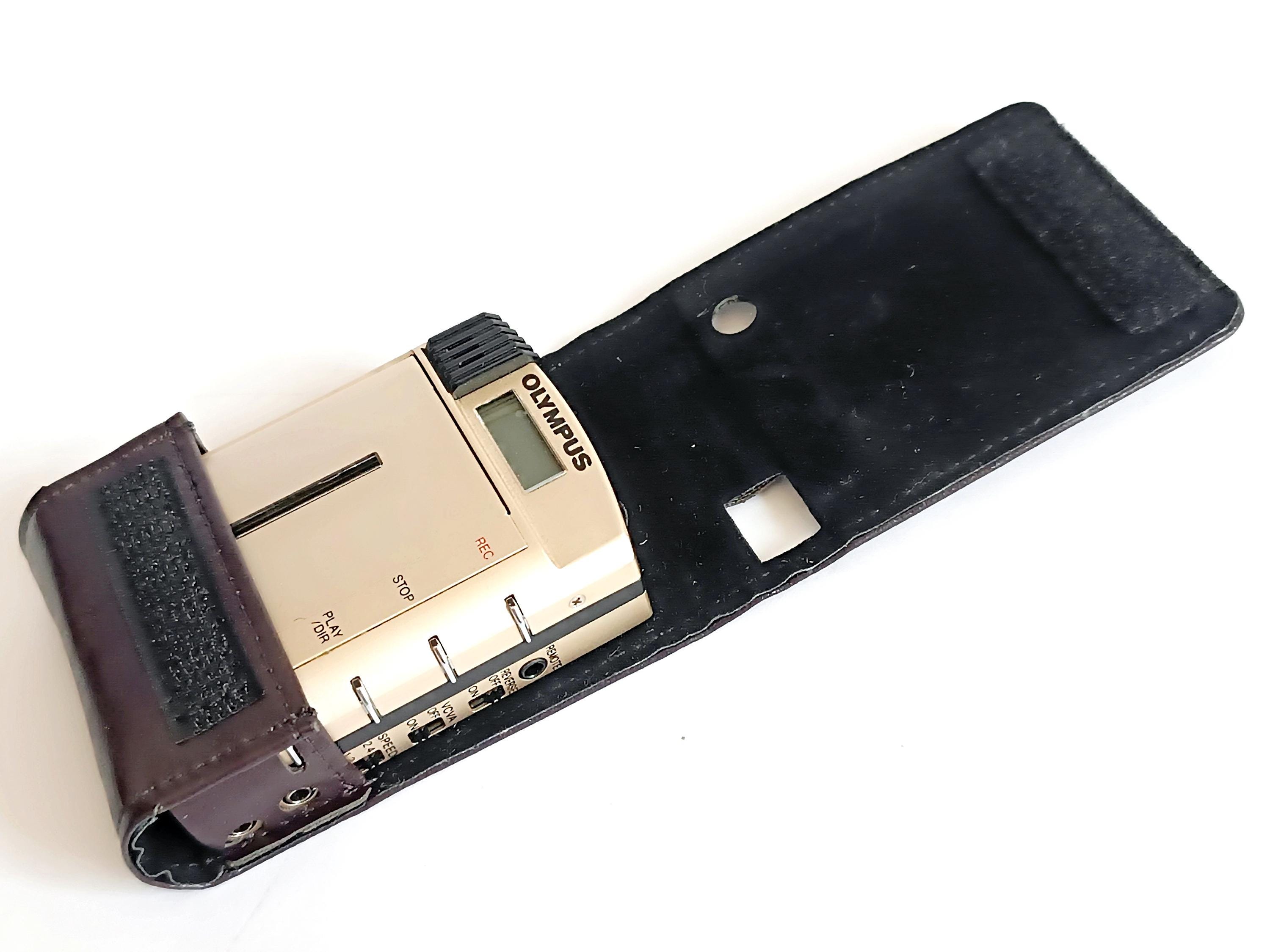 Small Voice Recorder Olympus Pearlcorder L400 With 3