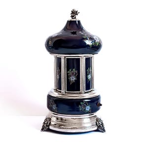 italian cigarette carousel Music Dispenser Lipstick Holder Reuge Music Box Cigarette Storage With Birds Cigar Room Decor Swiss Music Box Italian music carousel cigarette dispenser
