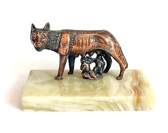 カピトリーノのローマ狼像 - ロムルスとレムスと雌狼の動物彫刻（15cm