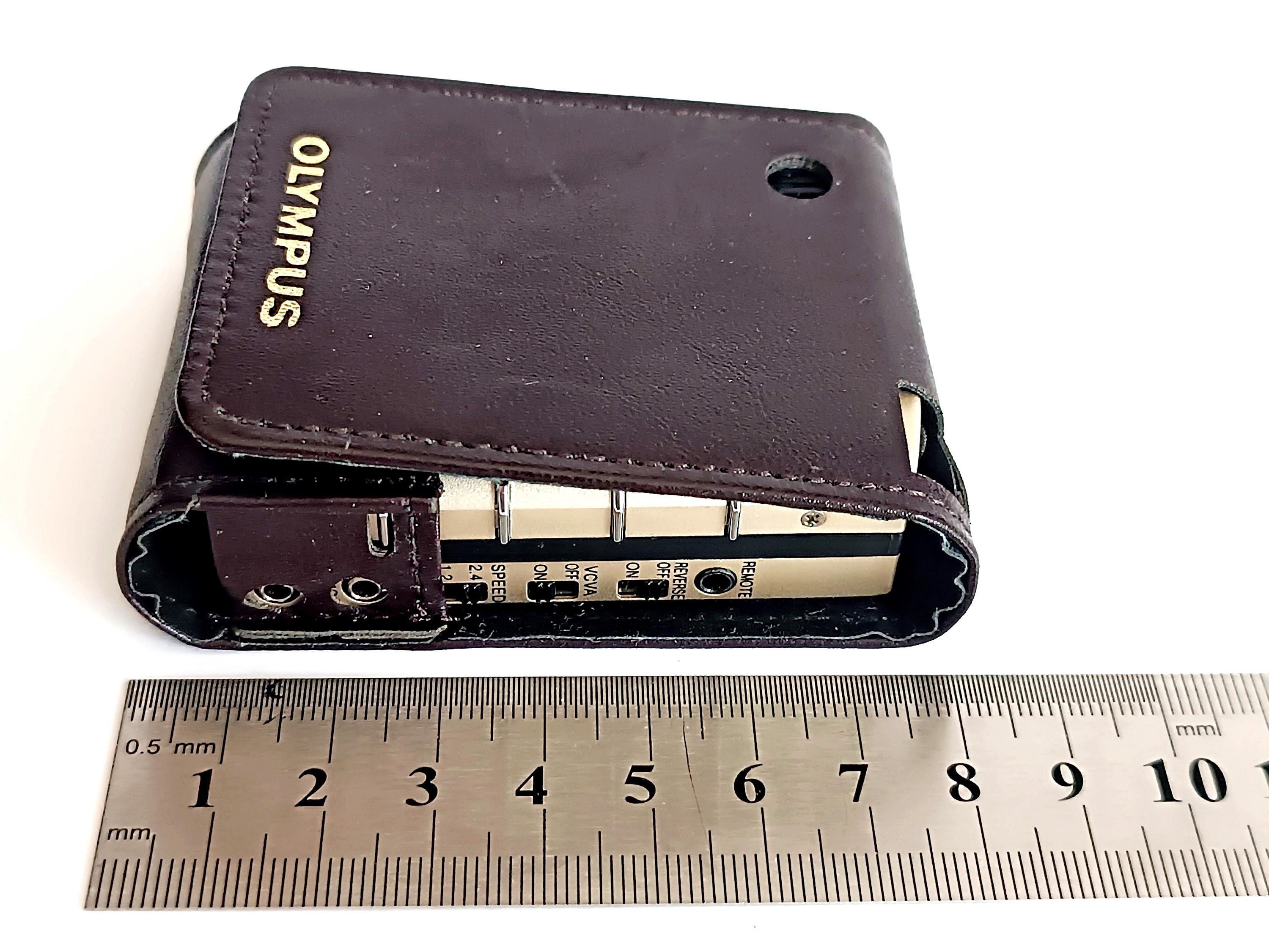 Small Voice Recorder Olympus Pearlcorder L400 With 3