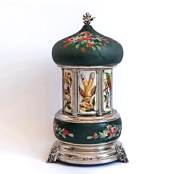 Italian Music Carousel Cigarette Dispenser Lipstick Holder Reuge Music Box  Cigarette Storage With Birds Cigar Room Decor Swiss Music Box