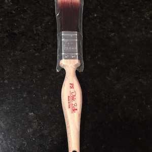 FLAT SMALL BRUSH -Dixie Belle Brush