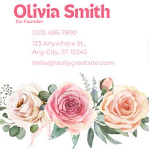 Könnte beinhalten: Eine Visitenkarte mit einem floralen Design und dem Namen Olivia Smith, Mitbegründerin. Die Karte enthält Kontaktinformationen mit Telefonnummer, Adresse und E-Mail-Adresse.