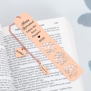 Custom Retirement Bookmark for Women Men, 2026 Happy Retirement Farewell Gifts for Dad Mom Grandma Teacher Coworkers, Retirement Party Gifts