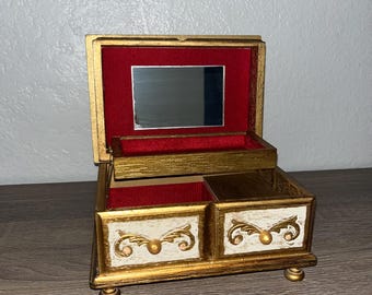 Vintage Toyo Jewelry Box
