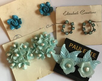 Vintage 1940s Flower Clip On earrings 1950s Jewelry 50s Jewellery 1950s Earrings