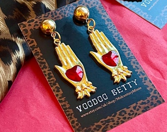 Tattoo Hand Sacred Heart Red Gold Earrings Vintage Style Romeo and Juliet Mexican Mexico Devine 50s 1950s Rockabilly Love