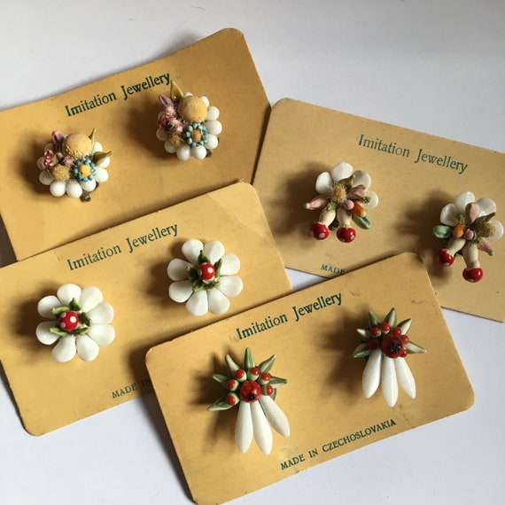 1950s 50s Original Vintage Milk Glass Clip On Earr