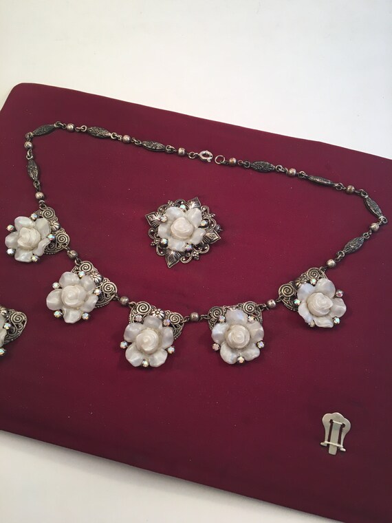 1950s 50s Brooch And Necklace Set White Flower Dia