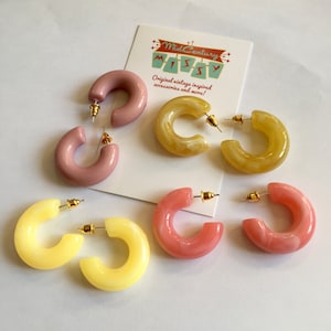 1950s Style Cuff Hoop Earrings, Marbled Resin