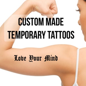Tatuajes temporales con nombre en estilo gótico inglés antiguo personalizado con letras negras: tatuajes temporales personalizados con texto genial, palabras, tinta extraíble y personalizable para jugar 1