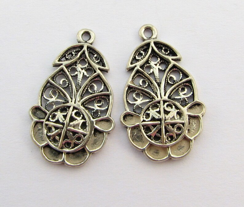 Finely Detailed and Unique Bali Sterling Silver Fancy Open Flower Pendant Charms Connector Chandelier Links 22mm 2 pieces
