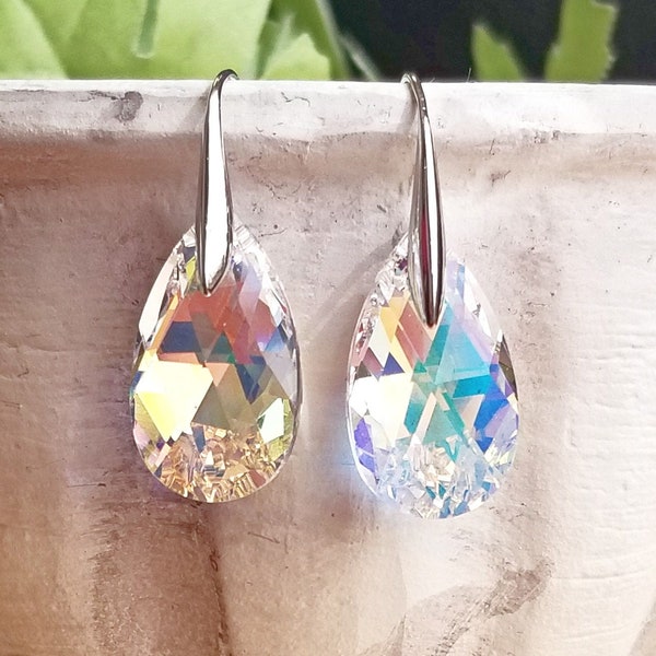 Pendientes colgantes de plata con forma de lágrima grande de aurora boreal transparente~CRYSTALLIZED™ - Swarovski Elements~