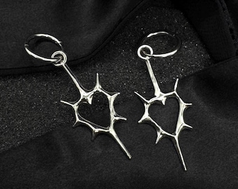Pendientes de corazón con pinchos, pendientes de espinas, pendientes en forma de corazón, pendientes de aro con pinchos, pendientes de metal, nu goth, pendientes Y2K, piercing de pinchos