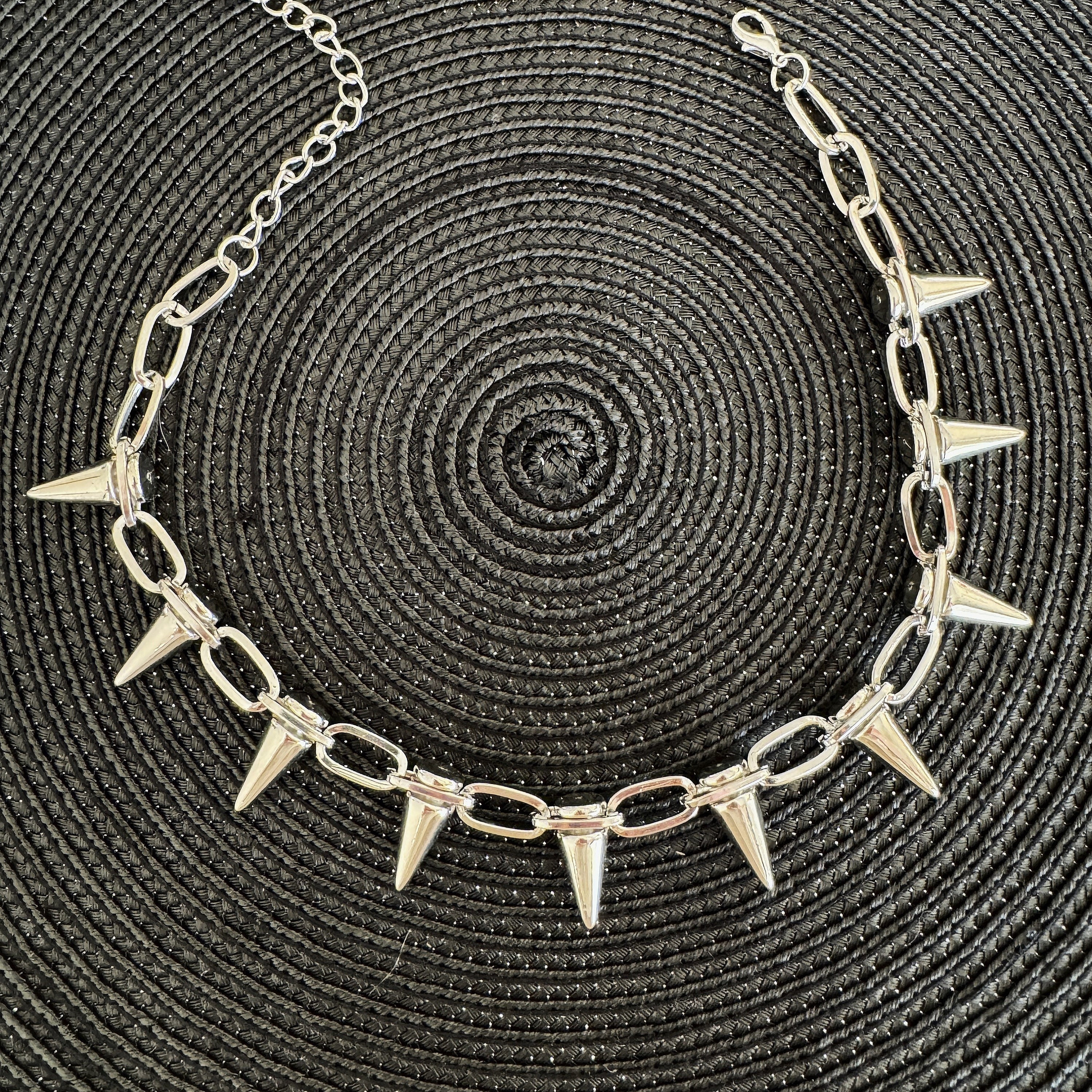 Metal spike collar hot sale