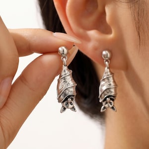 Herbstliche Fledermaus-Ohrringe, Vintage-Fledermaus-Ohrringe, Halloween-Fledermaus-Ohrringe, Fledermausflügel-Schmuck, Gothic-Fledermaus-Ohrringe, Geschenk für Fledermaus-Fans, Oktober-Ohrringe