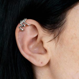 Frog Earrings, Frog Ear Cuffs, Earcuffs, Green Frogs Earrings, Cute Frogs Earrings, Animal Earrings, Silver Earring, Ear Wrap, Frog Piercing