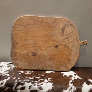 Vintage European Bread Board – 22.25”x16.25” Round Antique Wood Board