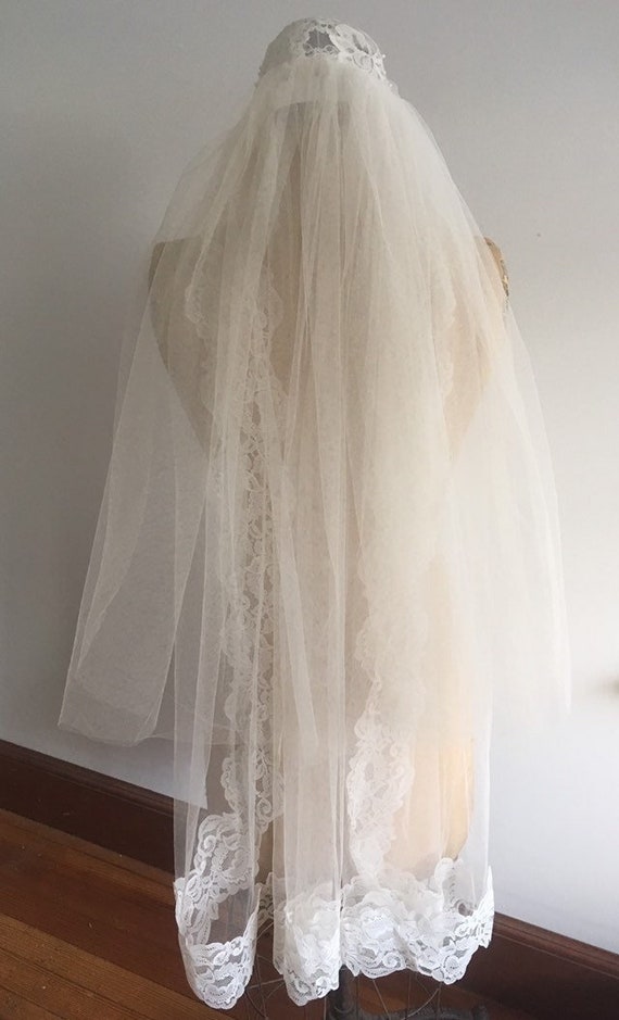 SALE Juliet Cap Veil, Vintage Wedding Veil, Vintag