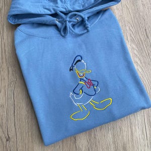 Donald Duck Besticktes Sweatshirt - Disney inspirierter Pullover - Disney Sweatshirt - Donald Hoodie - Disney Figur Rundhalsausschnitt - Disneyland