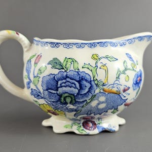 Mason&#39;s Cream or Milk Jug &#39;Regency&#39; Pattern. Collectible Vintage