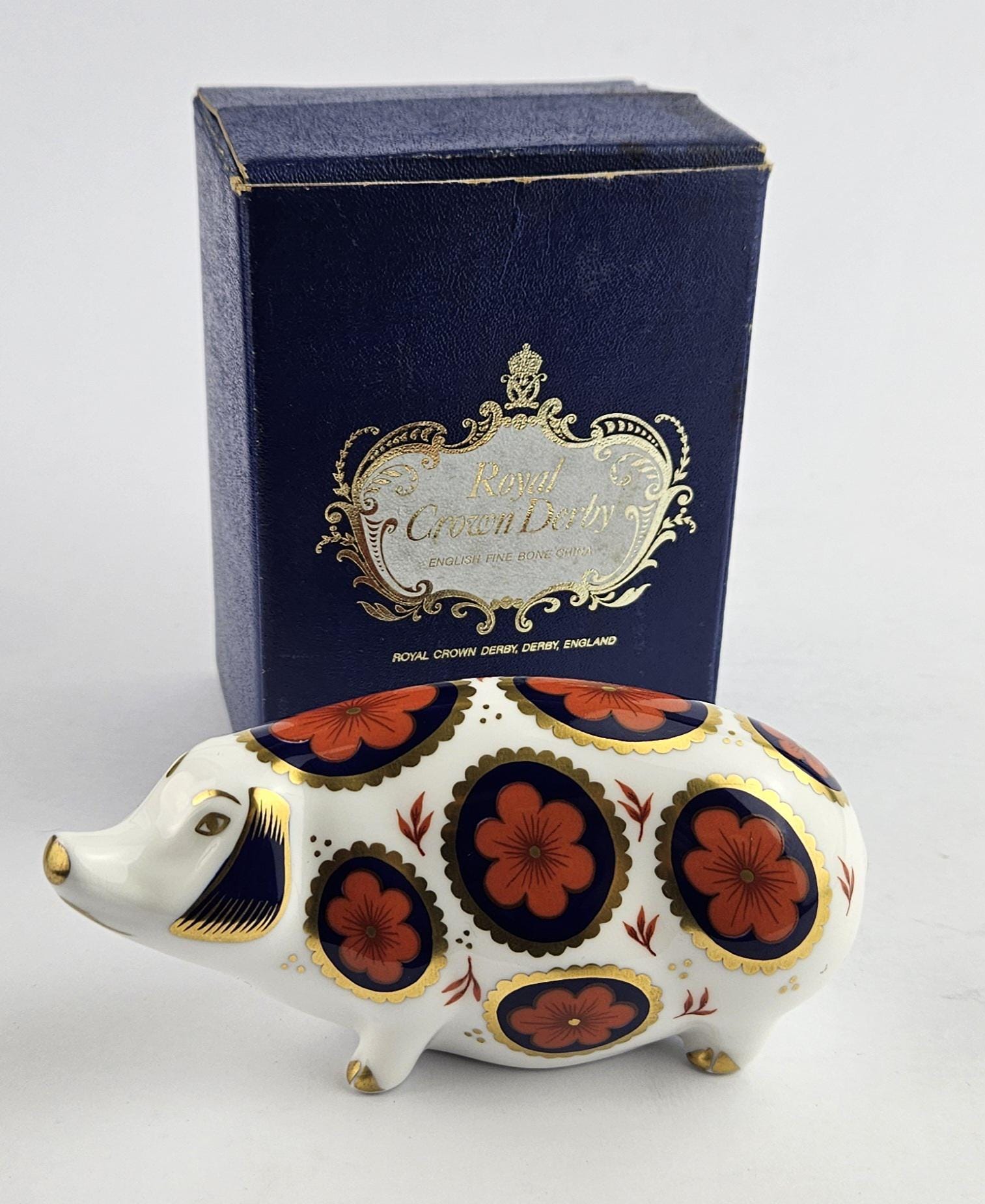 Royal Crown Derby Pig Paperweight Ceramic Stopper Vintage